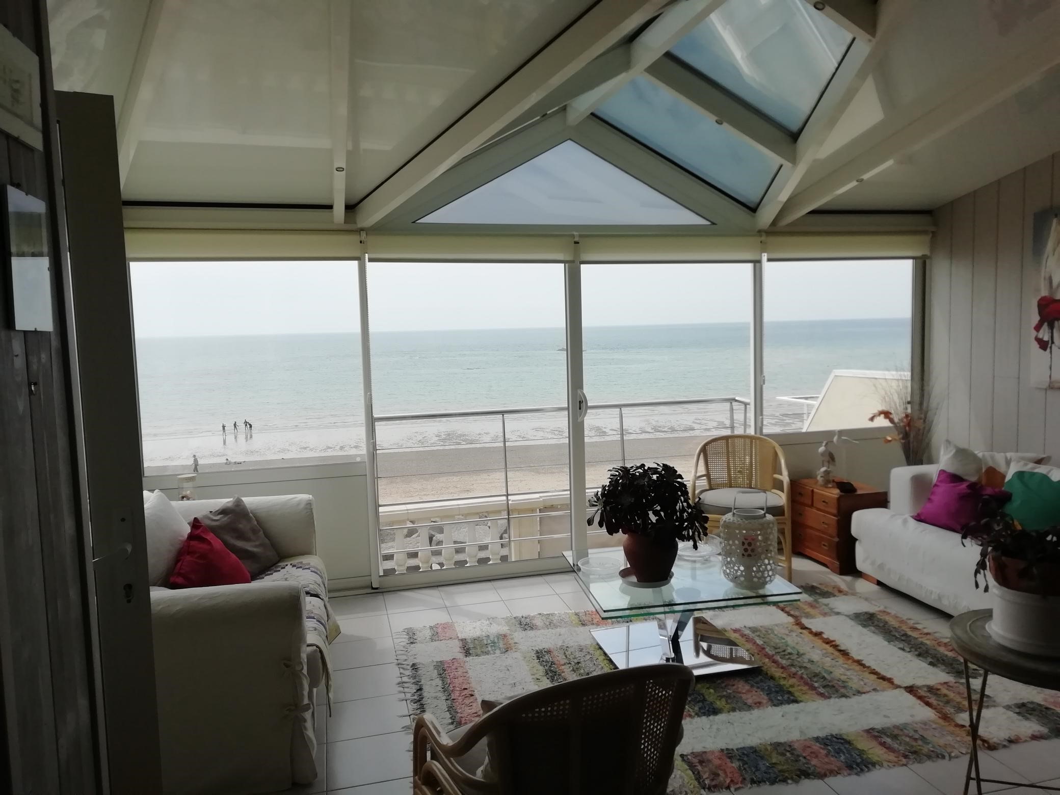 bord de mer - veranda photo