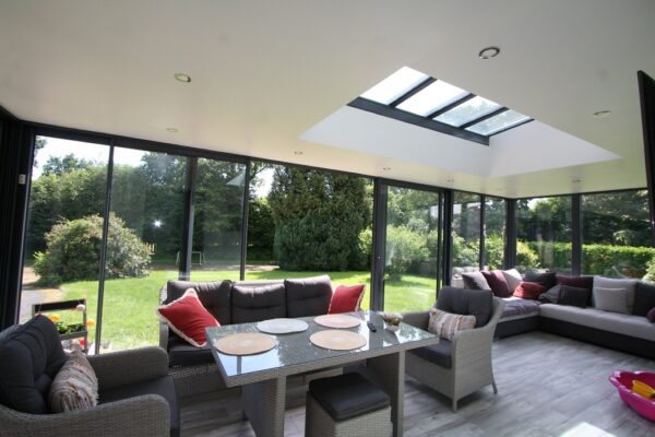 Les différents types de verrières de toiture pour extensions et vérandas
